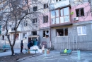 Експерти продовжують обстеження постраждалих від вчорашньої ворожої атаки помешкань.