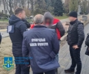 Дві тисячі доларів США за працевлаштування  в ДСНС