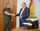 Юрій Дрозд передав бійцям Сил спеціальних операцій зарядні станції та квадрокоптер
