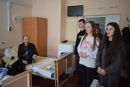 Безмежна вдячність і шана: учні шкіл Кропивницького привітали захисників, які відновлюють здоров’я у медичних закладах