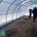 10 кілограмів канабісу  у приватній садибі та зброя:  викрито наркоділка