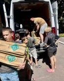 Вихованці Рівнянської спеціальної школи Кіровоградської обласної ради шитимуть подушки-кісточки для поранених військових за допомогою нового обладнання