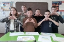 У Рівнянській спеціальній школі провели патріотичну акцію «Лист солдату»