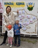 "Вишиті обереги єднання". У Кропивницькому створили креативний арт-простір до Дня вишиванки