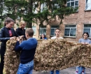 Колектив Новопразької спецшколи відправив на передову маскувальну сітку